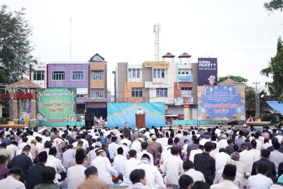 Idul Fitri di Kota Metro, Wali Kota Tekankan Pentingnya Keharmonisan dan Persaudaraan