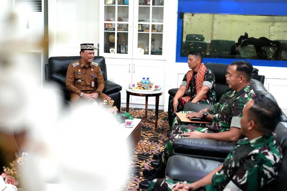 Perkuat Sinergi, Danrem 043/Gatam Audiensi dengan Wali Kota Metro