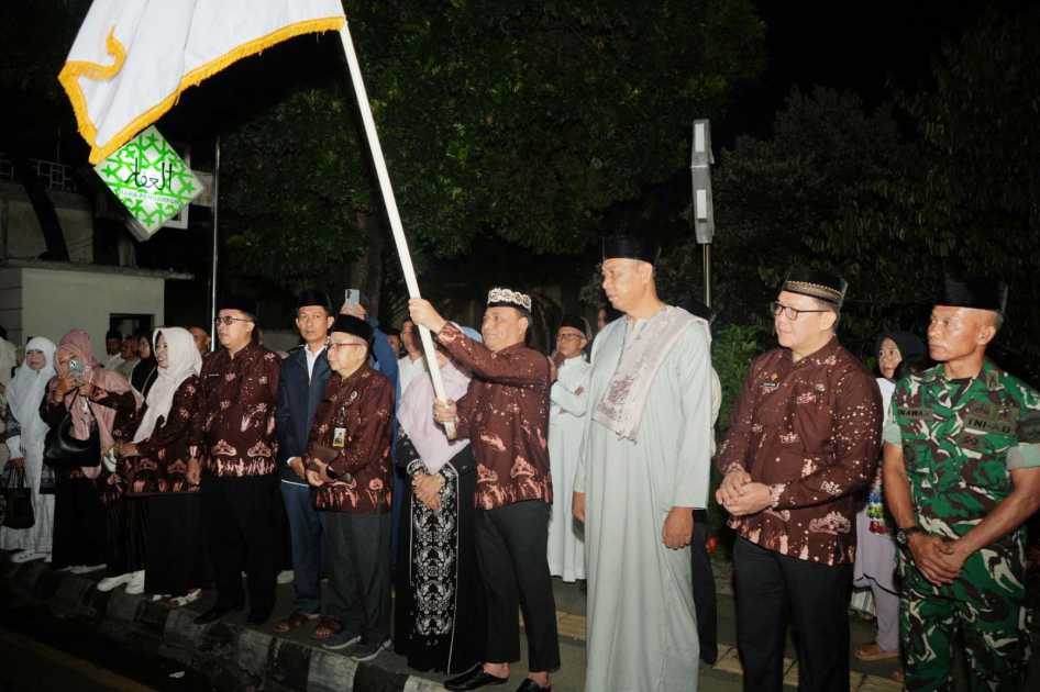 Pelepasan 276 Jamaah Haji Metro, Wali Kota : Jaga Nama Baik di Tanah Suci