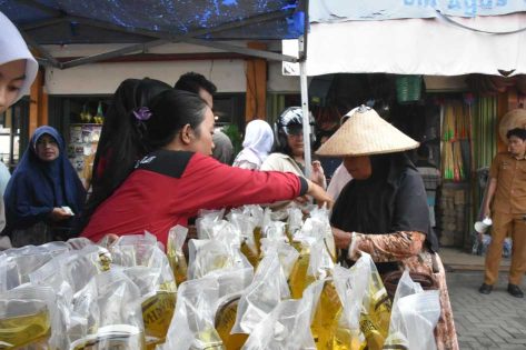 Pemprov Lampung Gelar Operasi Pasar Minyakita, Warga Bisa Hemat hingga Rp7 Ribu per Liter