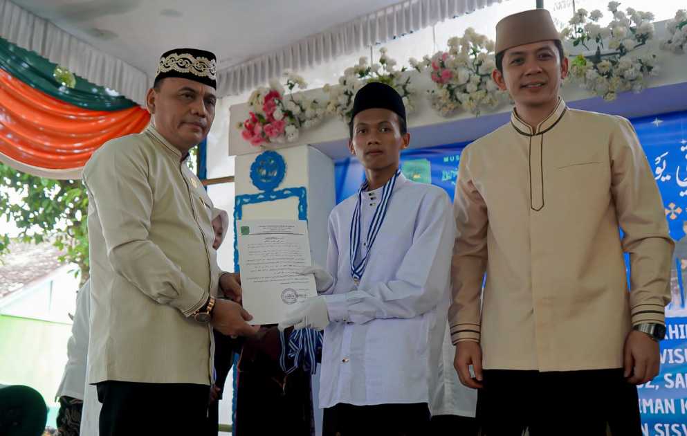 Hadiri Haflah Akhirus Sanah Al Ishlah, Wali Kota Metro Ajak Santri Jaga Akhlak dan Amalkan Ilmu di Masyarakat