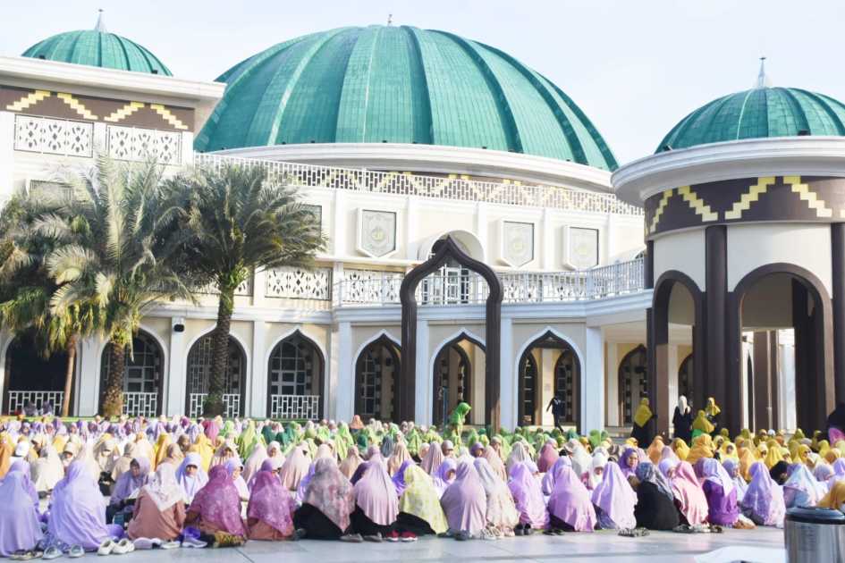Ribuan Jamaah Padati Masjid Agung Taqwa Kota Metro, Peringati Pengajian Akbar 1 Muharram 1448 Hijriah