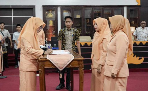 Wali Kota Metro Hadiri Serah Terima Jabatan Ketua DWP Kota Metro Masa Bakti 2024–2029