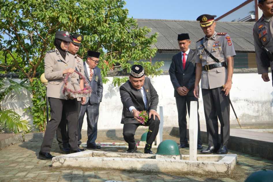 Hari Bhayangkara ke-80, Wali Kota Metro dan Polres Metro Kenang Jasa Pahlawan di TMP Kemala Nusantar