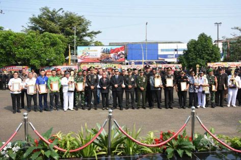 Wakil Wali Kota Metro Hadiri Upacara Hari Bhayangkara ke-80 di Polres Metro