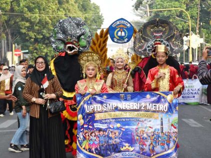 2.300 Pelajar SD dan SMP Kota Metro Meriahkan Karnaval Sehat Hari Anak Nasional ke-42