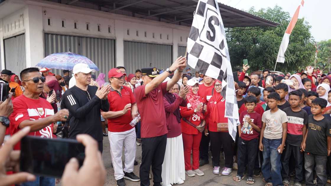 Semarak HUT RI ke-81, Warga Hadimulyo Timur Ikuti Jalan Sehat Berhadiah Motor