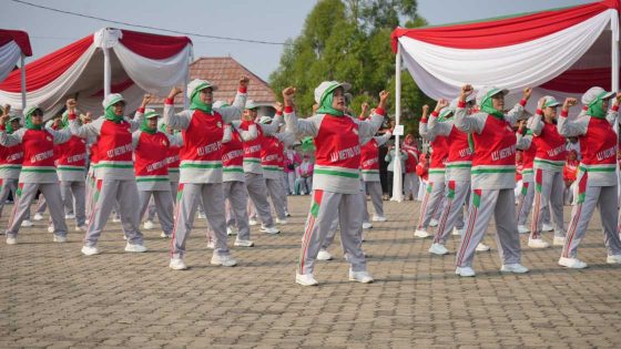 Semangatnya Tetap Muda, 5 Kecamatan di Metro Adu Kekompakan di Lomba Senam LLI